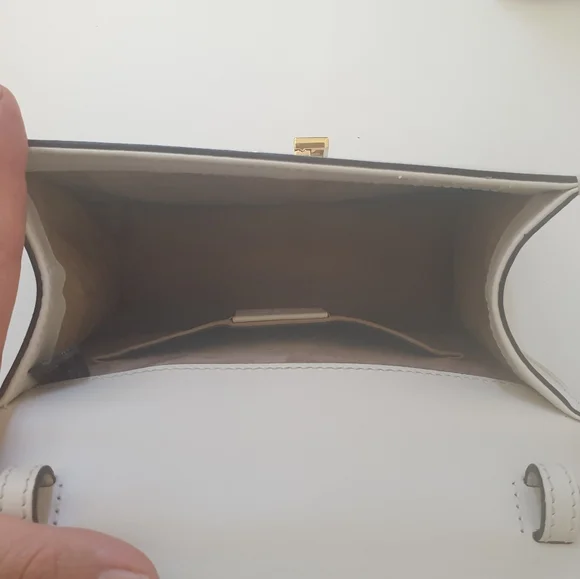 Host pick 💎 Price slashed Gucci sylvie mini handbag 👜 - Picture 11 of 12